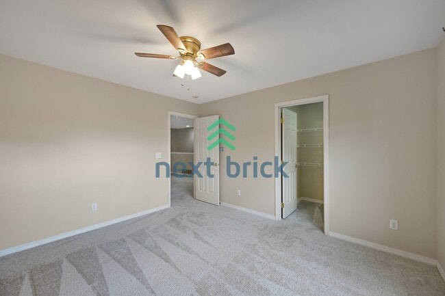 Building Photo - 4 Bed, 2.5 Bath | Spacious 2,460 Sq. Ft. Sammamish Home in a Top-Tier School District with Parks ...