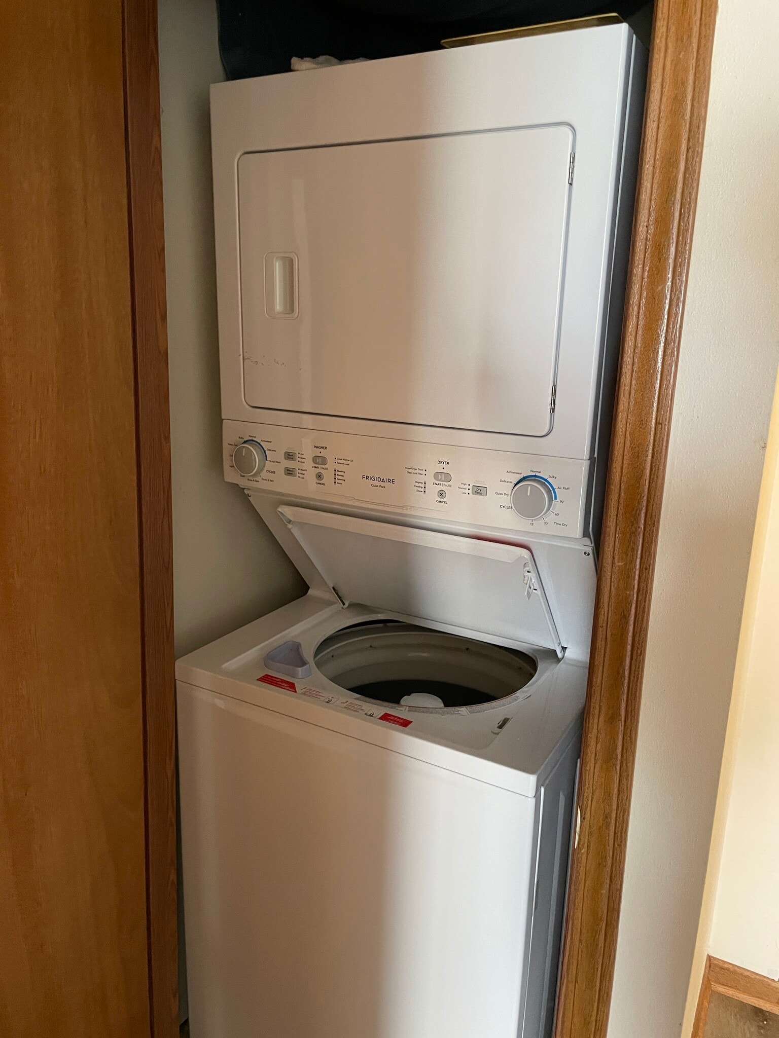 Building Photo - 566 Athletic Way