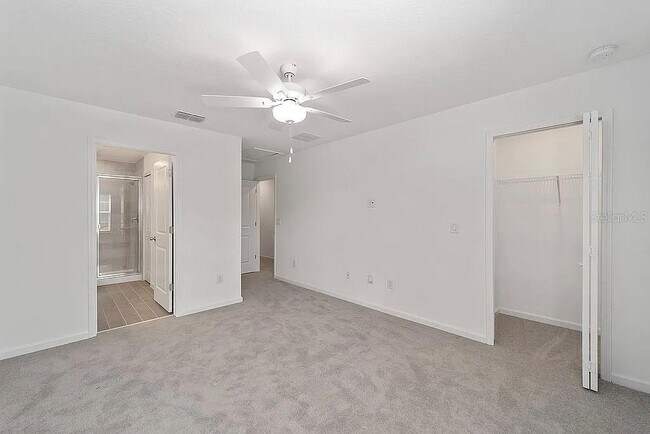 Building Photo - 3409 SW 34th Terrace