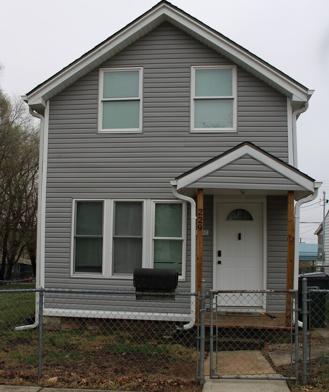 Building Photo - 229 Osage St