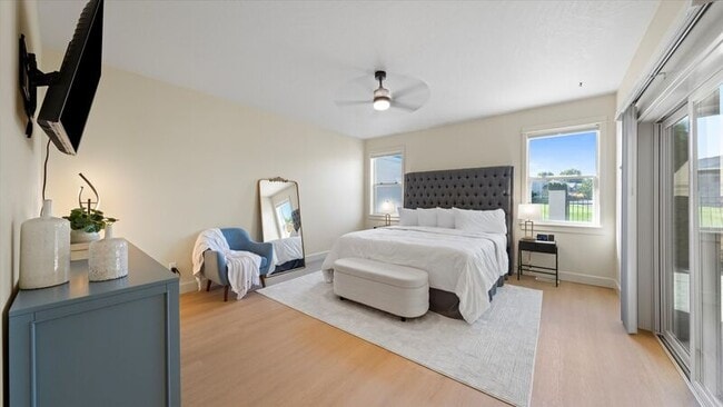 Building Photo - 8731 W Skagit Ave