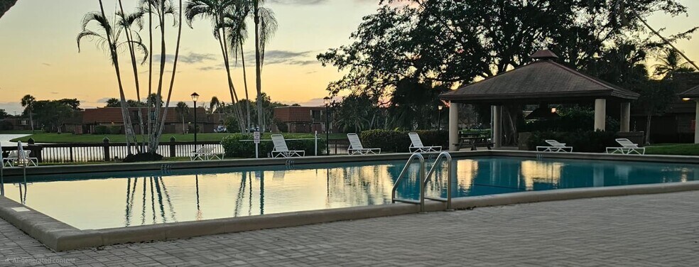 Building Photo - 11880 SW 13th Ct