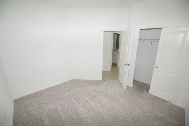 Building Photo - 5259 Bowspirit Wy