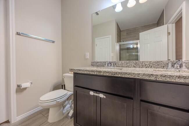 Building Photo - 8702 Shiloh Rock Dr
