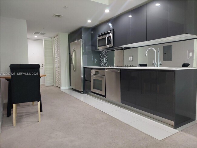 Building Photo - 31 SE 6th St