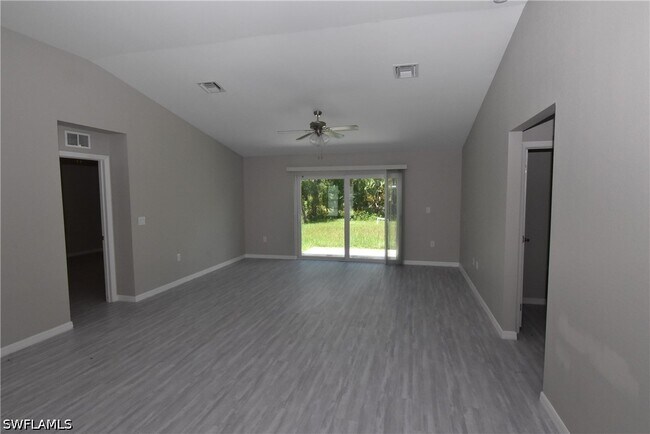 Building Photo - 2121 Firebrand Rd