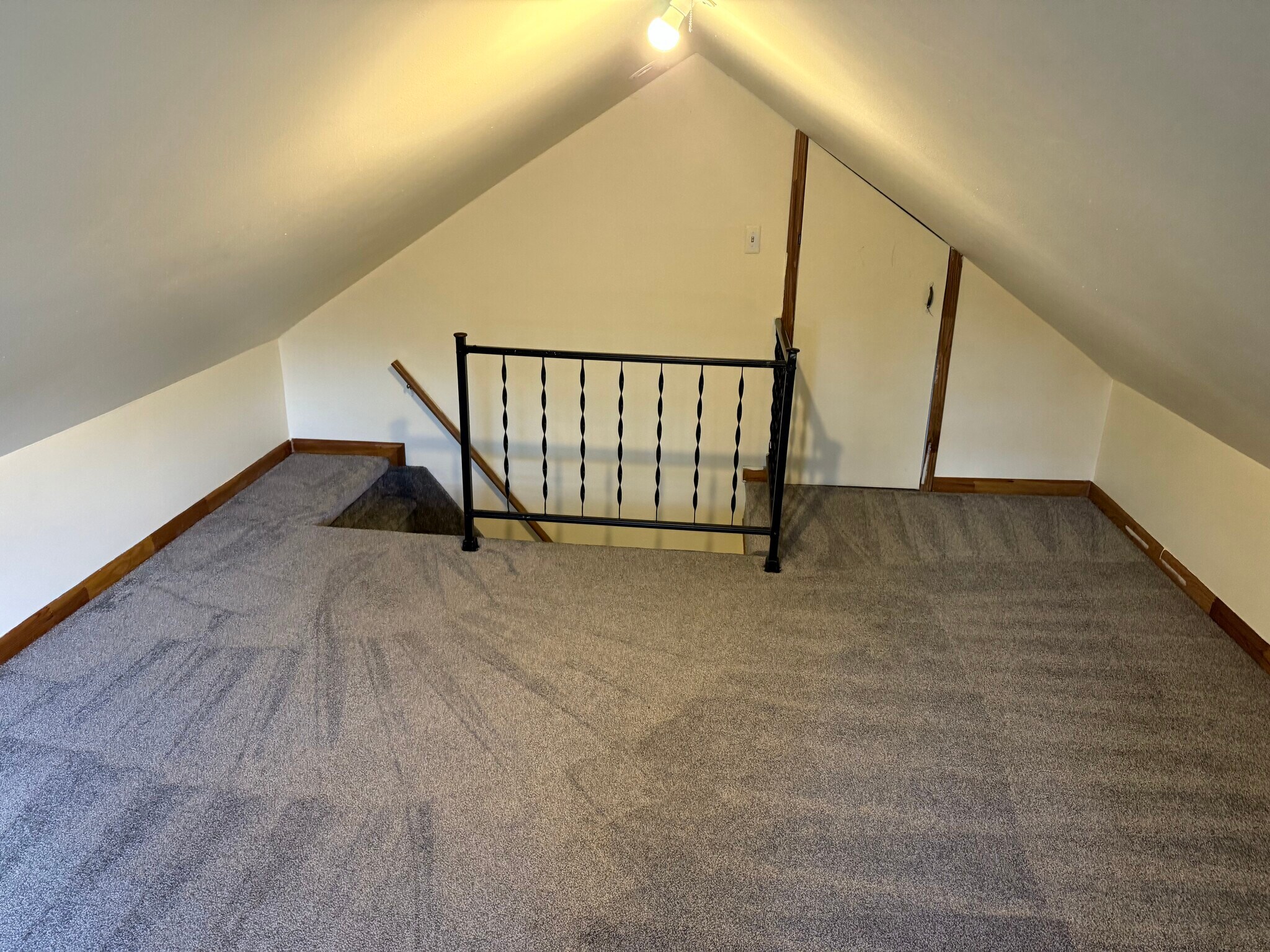 Den/loft/2nd bedroom - 29 Sussex St