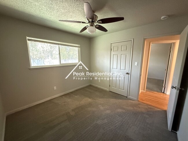 Building Photo - 5368 Elsinore Way