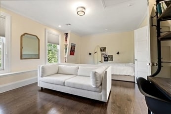 Building Photo - 57 Monmouth St