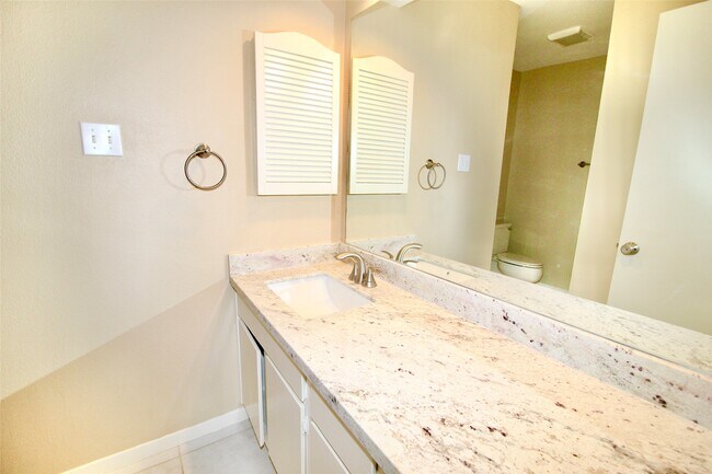 Building Photo - 5916 Woodway Place Ct