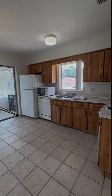 Building Photo - 945 Bryan Ct