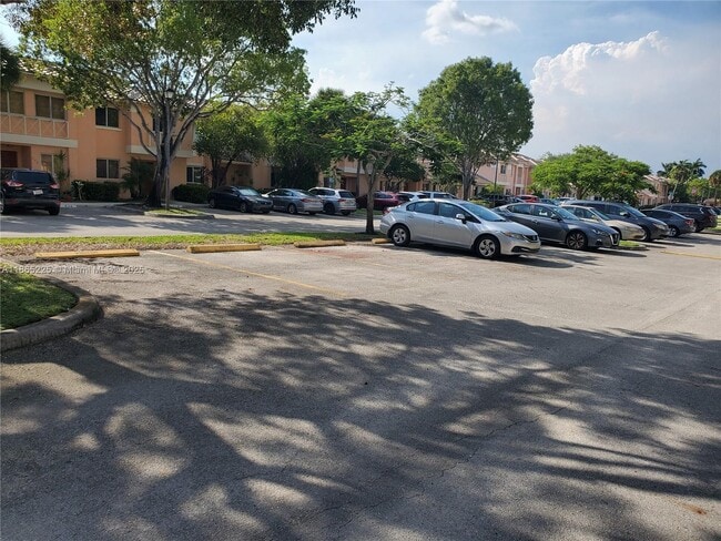Building Photo - 589 NW 208th Way