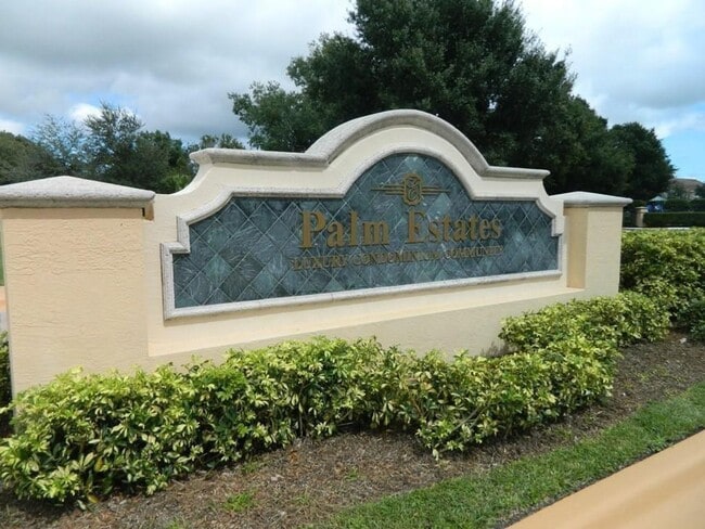 Building Photo - Palm Estates 2 Bedroom 2 Bath Condo w/Attached garage