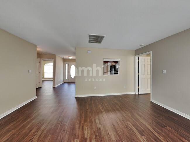 Building Photo - 1159 Fiesta Dr