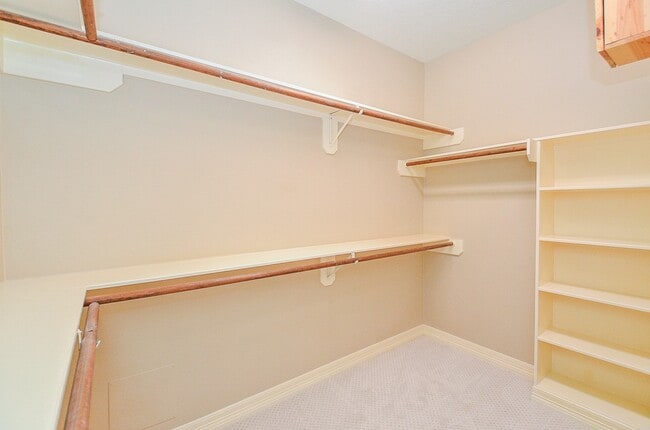 Building Photo - 5208 Blossom St