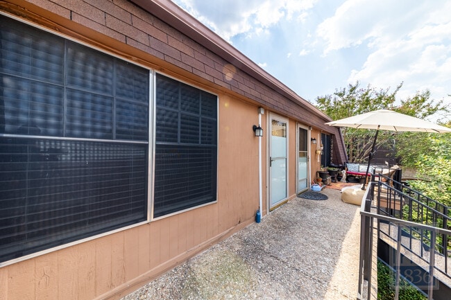 Building Photo - 7801 Shoal Creek Blvd