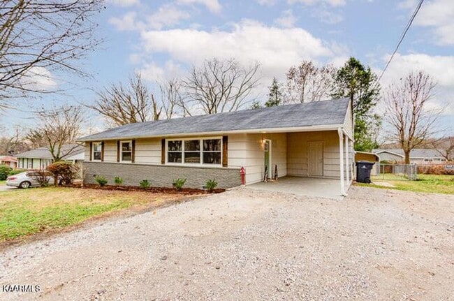 Building Photo - Charming 3BR/2BA house