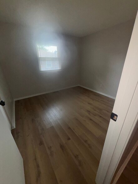 Building Photo - 11 Blackwell Ct