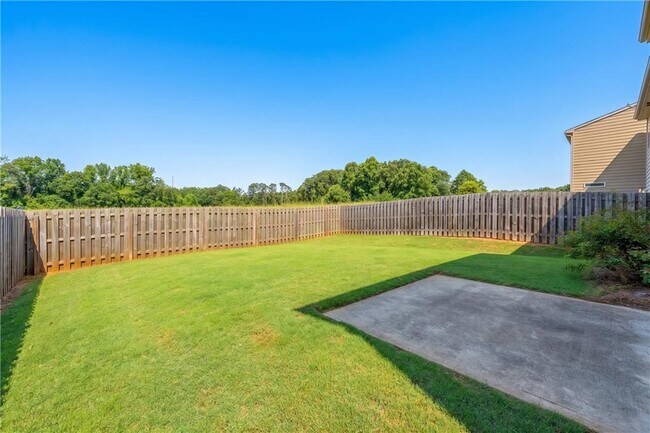 Building Photo - 4920 Breezewood Cir