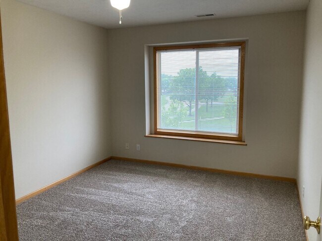 Building Photo - 3200 S 79th St