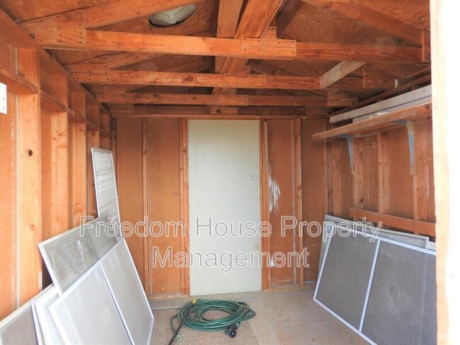 Building Photo - 2770 Rio Rico Dr