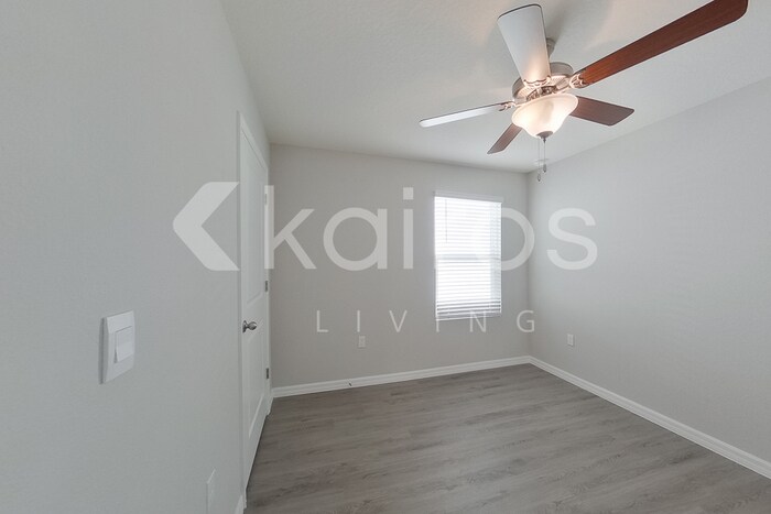 Building Photo - 8584 SW 44th Ct