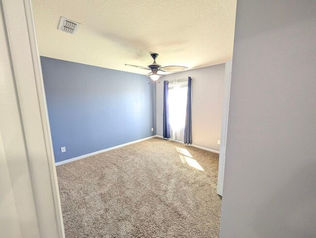 Building Photo - Spacious 5 Bedroom, 3 Bathroom Home with Flex Room, Loft & Pond View