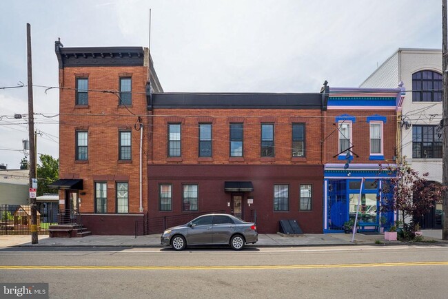 Building Photo - 2529 Frankford Ave