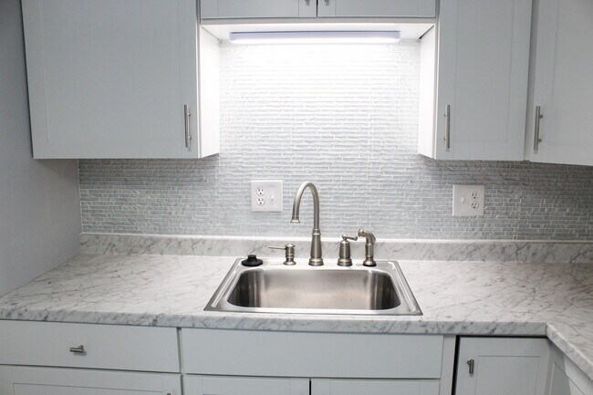 Building Photo - 178 175th Ave E