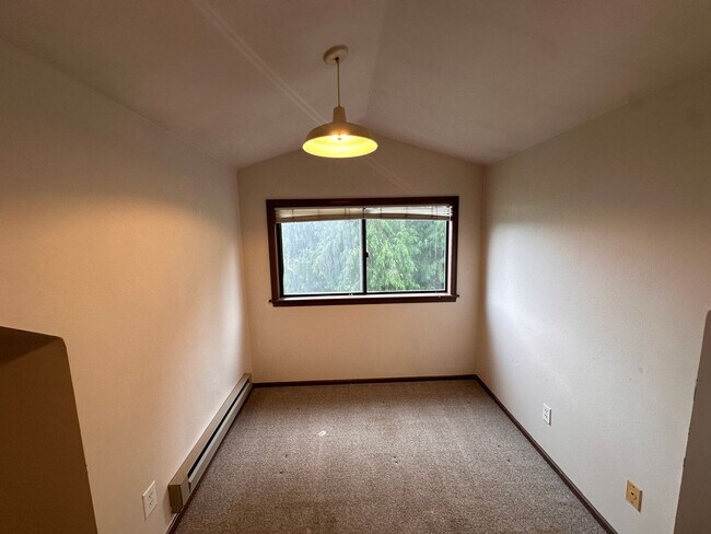 Building Photo - Bungay 22nd Ave Apartments - UW