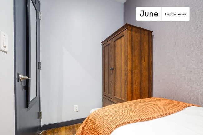 Building Photo - 509 E 87th St