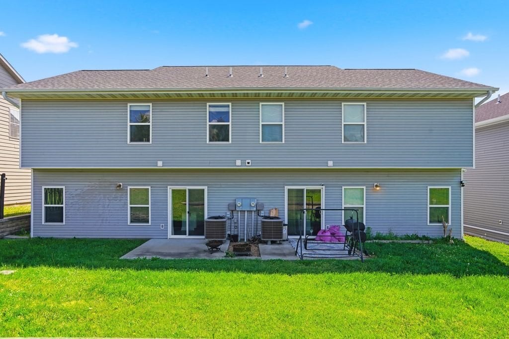 Building Photo - 5209-5211-5211 Silver Mill Dr