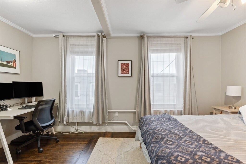 Building Photo - 12 Colebrook St