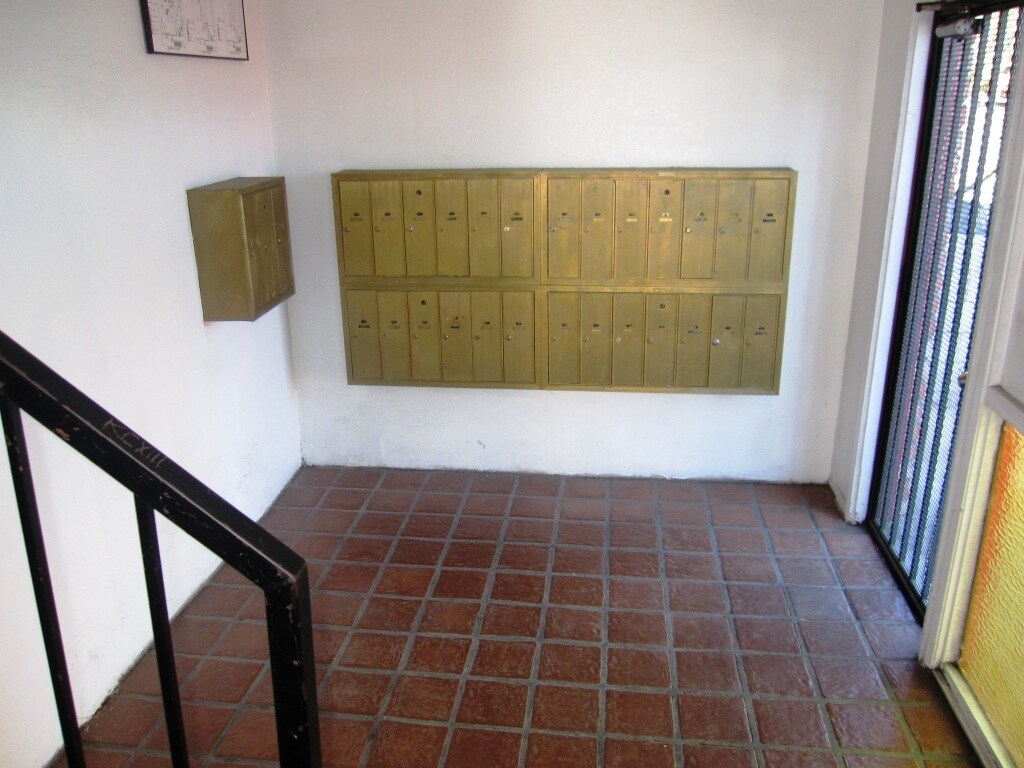 Building Photo - 13407 Kornblum Ave