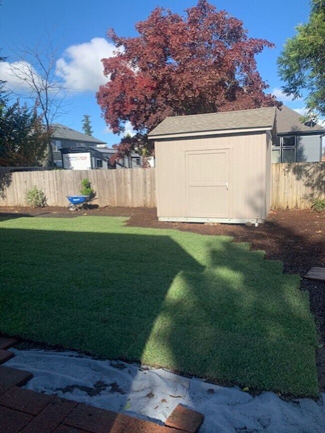 Building Photo - $3,300 - Two-Story Home with Three Bedroom...