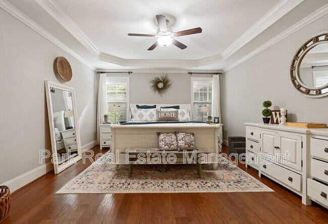 Building Photo - 215 Harrison Pond Dr