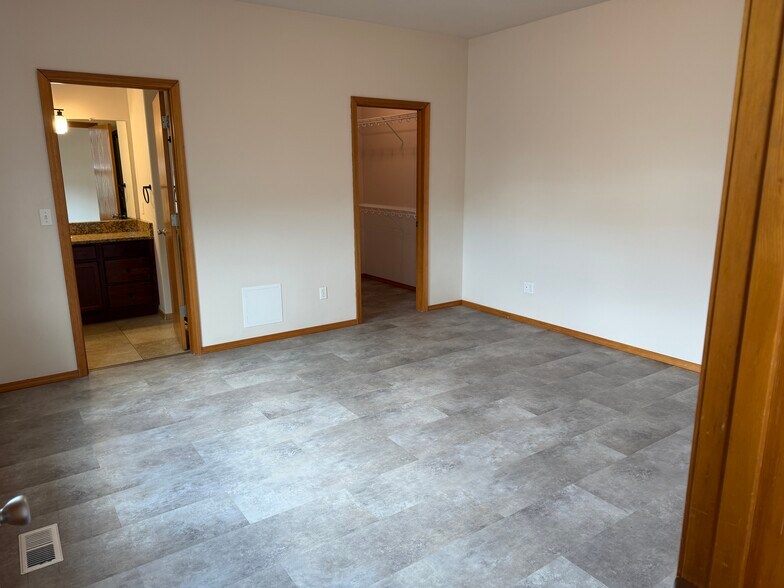 Building Photo - 1691 Lexi Loop