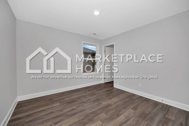 Building Photo - 14163 Nursery Dr