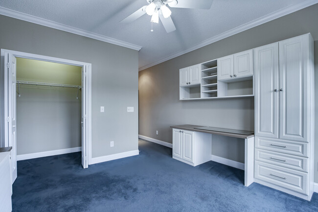 Building Photo - 211 Todaly Cir