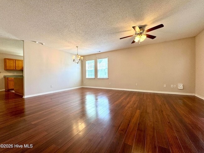 Building Photo - 521 Jimmies Creek Dr