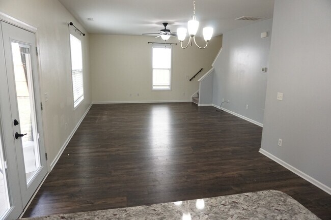 Building Photo - 9343 Cassadine Ct