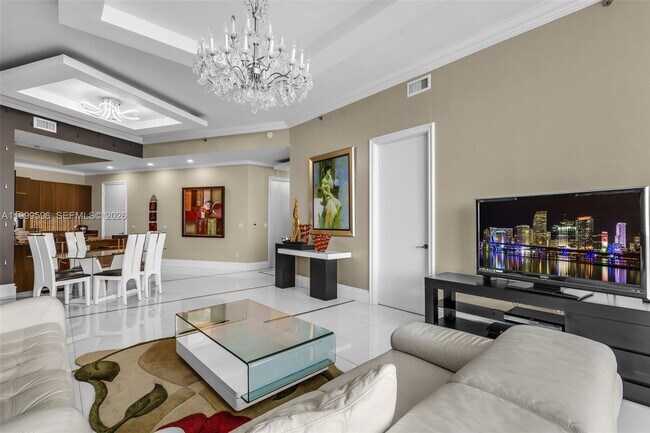 Building Photo - 16001 Collins Ave