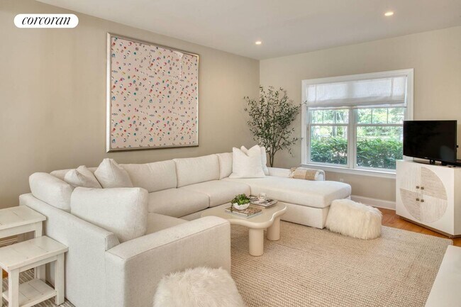 Building Photo - 8 Rivers Rd