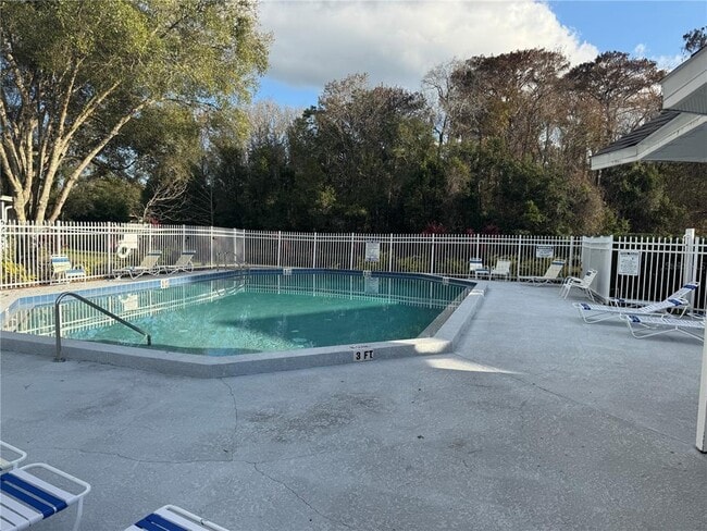 Building Photo - 513 Green Spring Cir