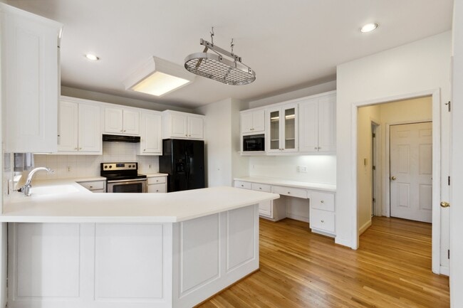 Building Photo - 2360 Brookwater Dr