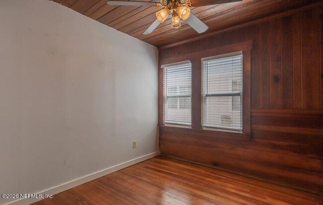 Building Photo - 1718 1st St N