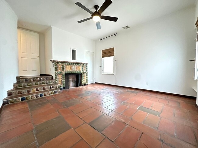 Building Photo - 6233 Commodore Sloat Dr