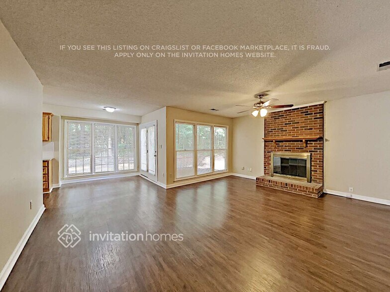 Building Photo - 10709 Summitt Tree Ct