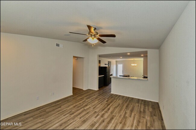 Building Photo - 952 Orangetip Dr