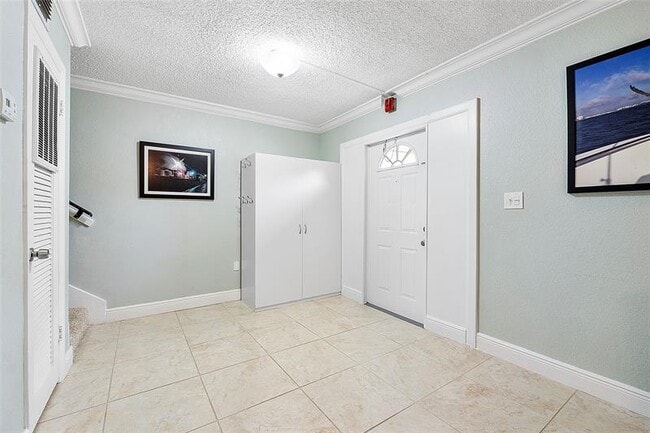 Building Photo - 3200 Coral Springs Dr